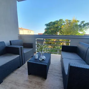 https://sunset-apartment-in-pakostane.hotelinzadar.com