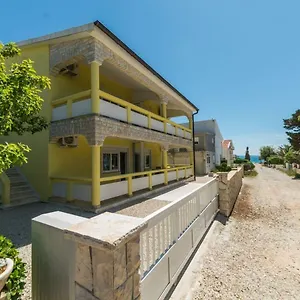 https://apartments-vam.hotelinzadar.com